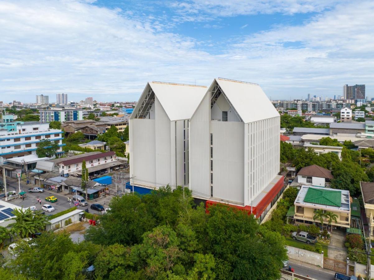 Blue Hippo Hotel Bangkok Bagian luar foto