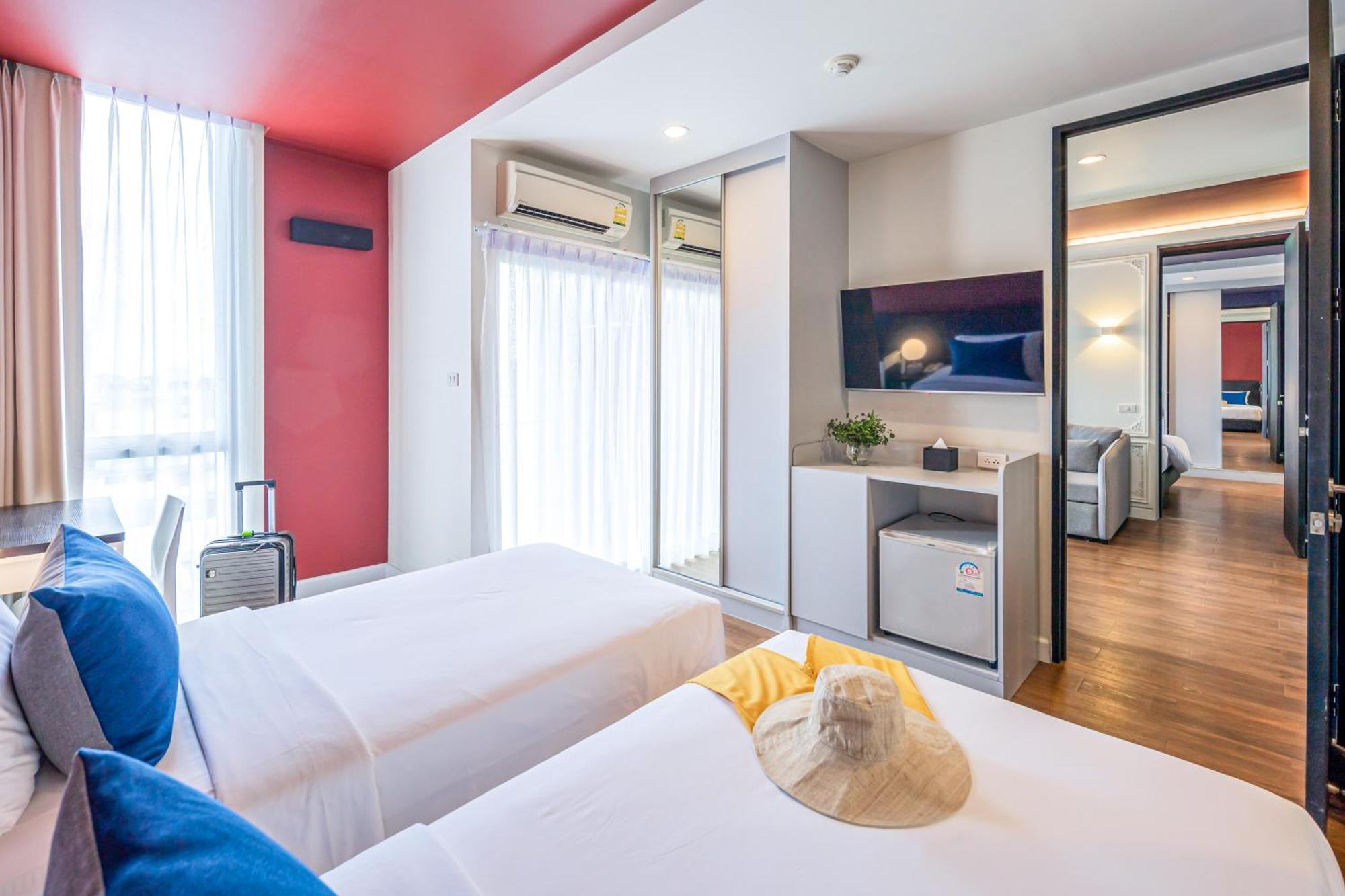 Blue Hippo Hotel Bangkok Bagian luar foto