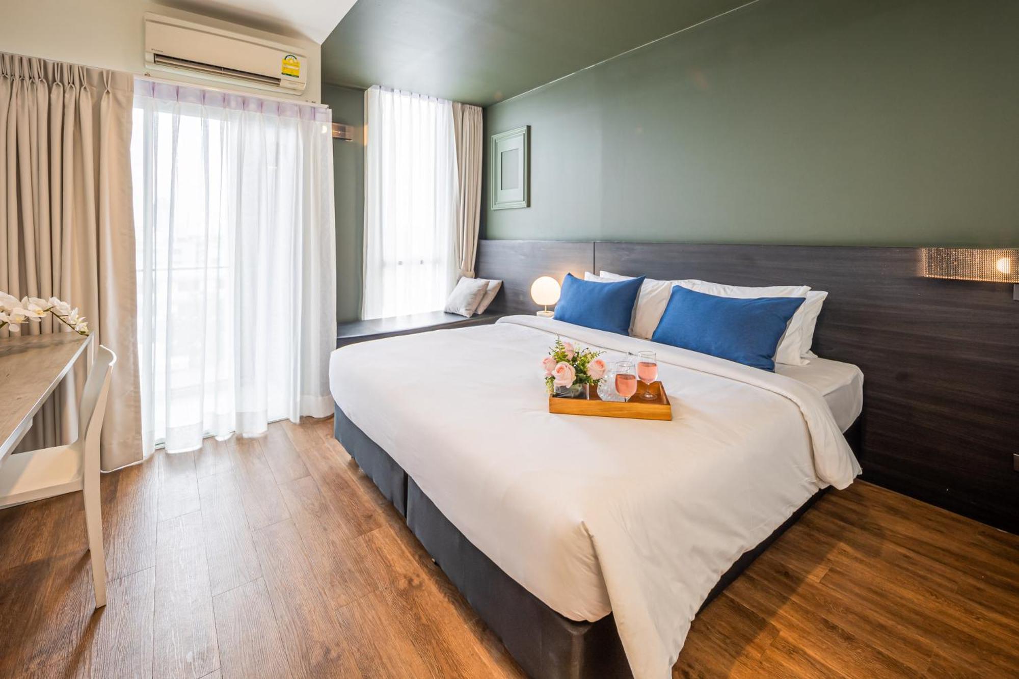 Blue Hippo Hotel Bangkok Bagian luar foto