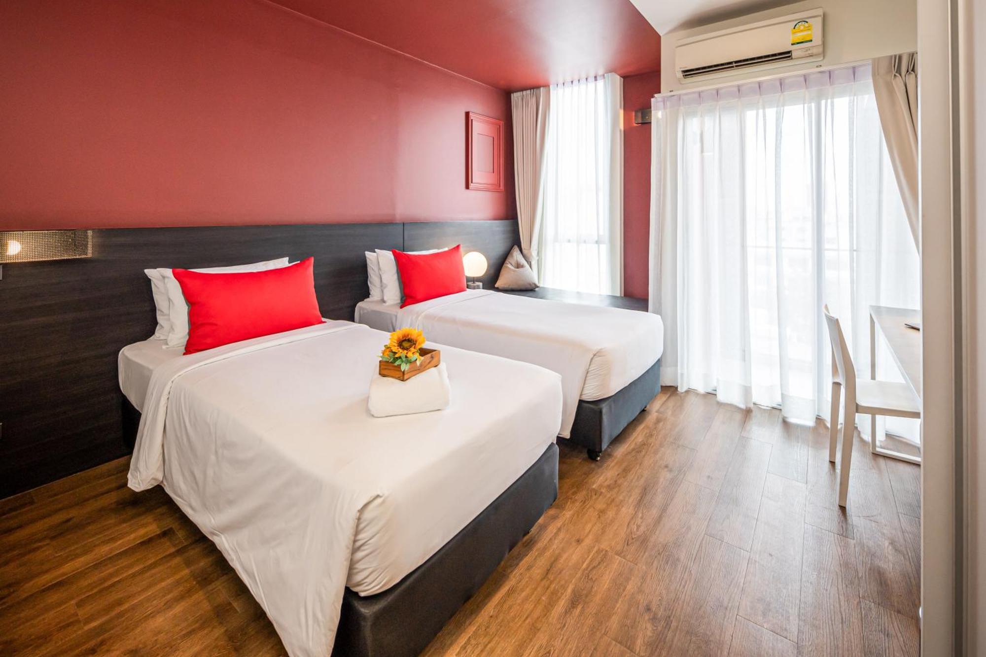 Blue Hippo Hotel Bangkok Bagian luar foto